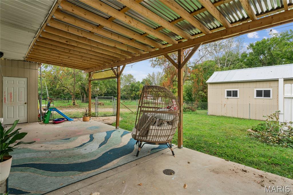 2639 Highway 100