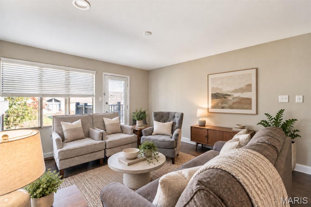 1717 Highview Circle Court