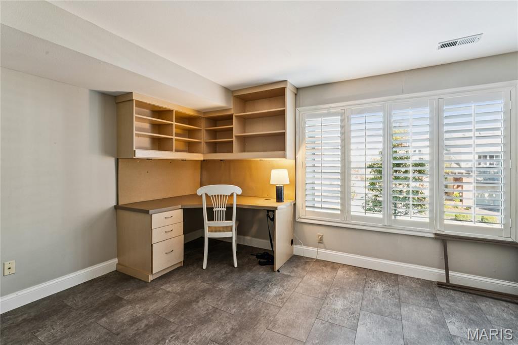 1717 Highview Circle Court