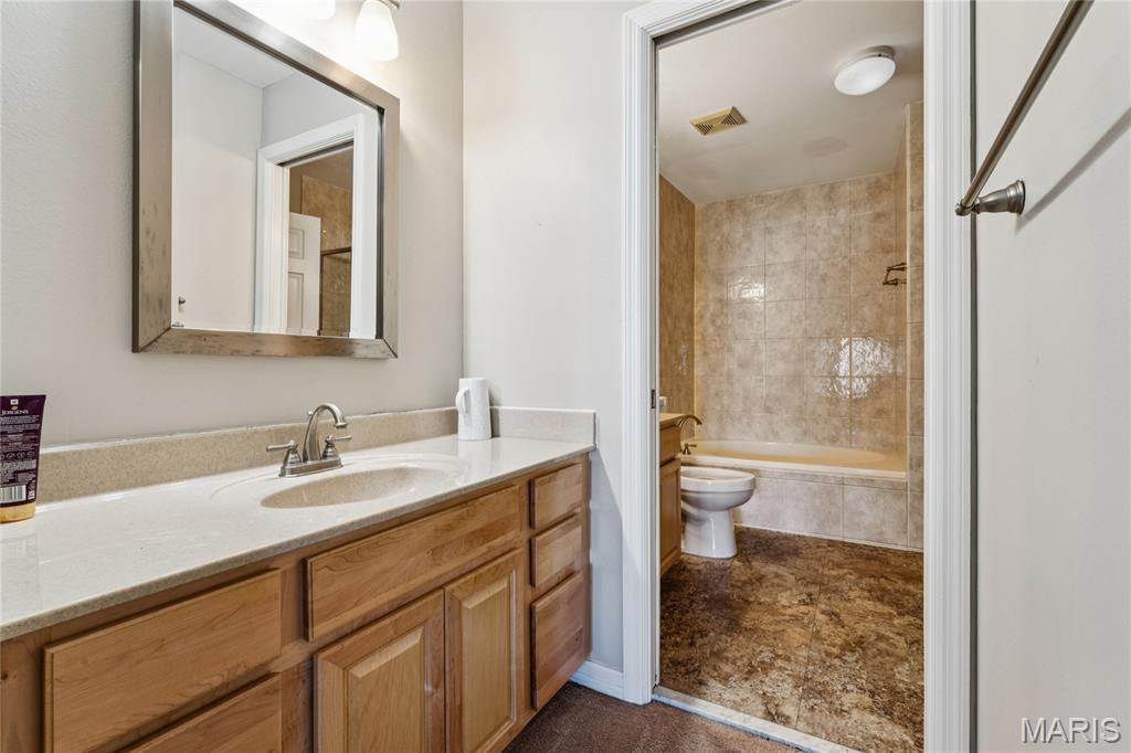 1717 Highview Circle Court