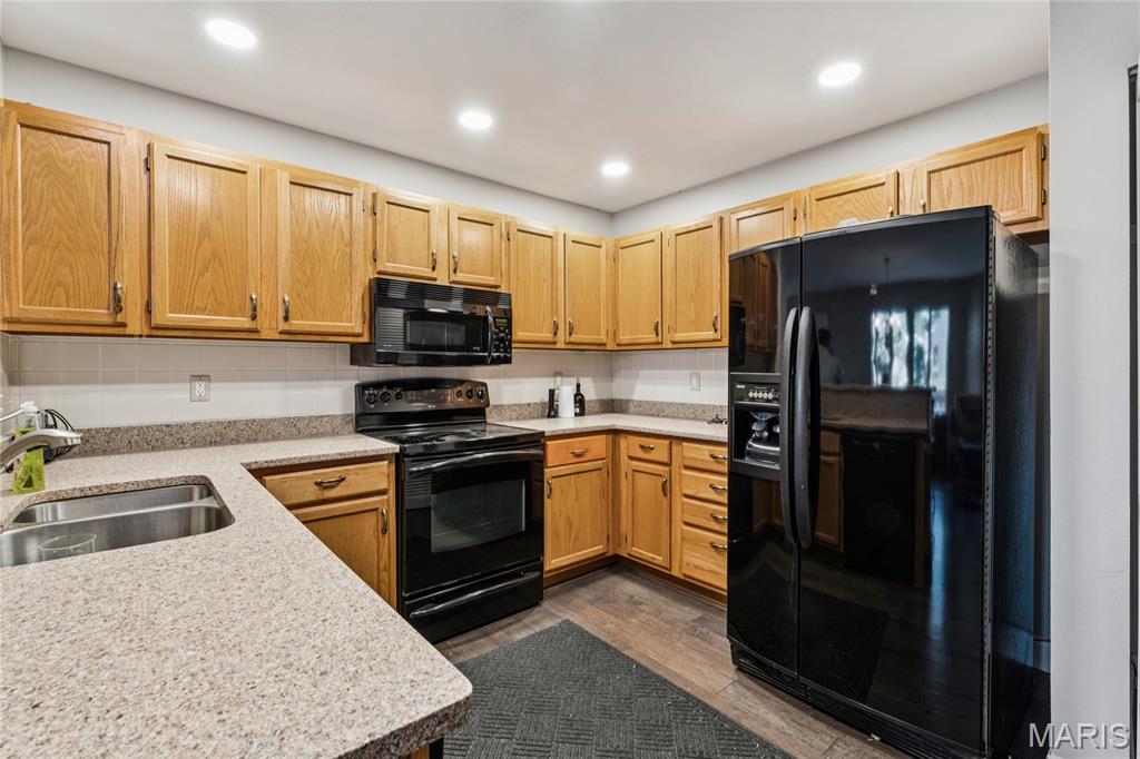 1717 Highview Circle Court
