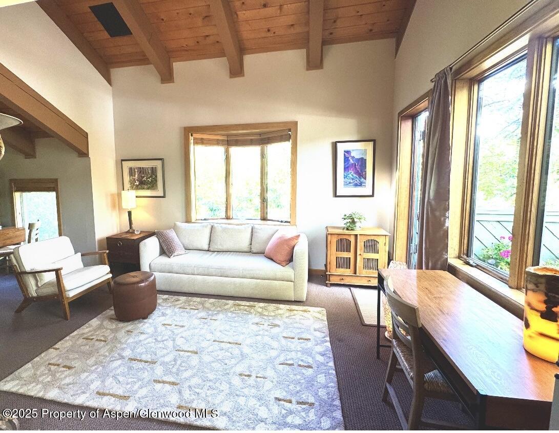 125 E Hyman Avenue 1A