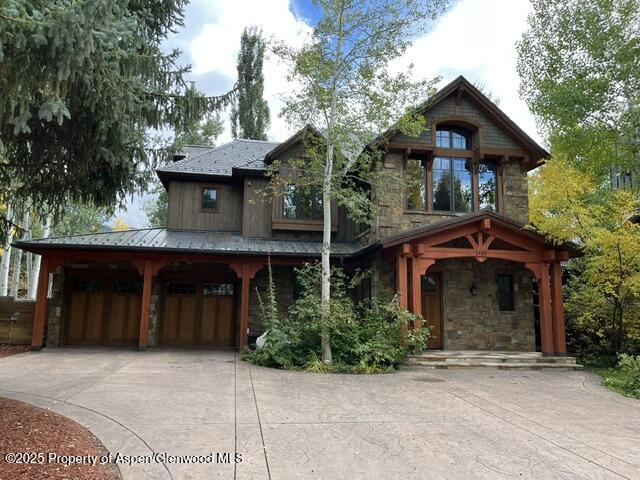 1395 Snowbunny Ln