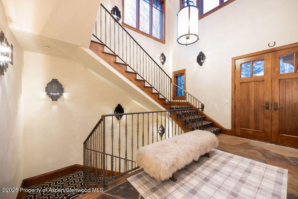 1395 Snowbunny Ln