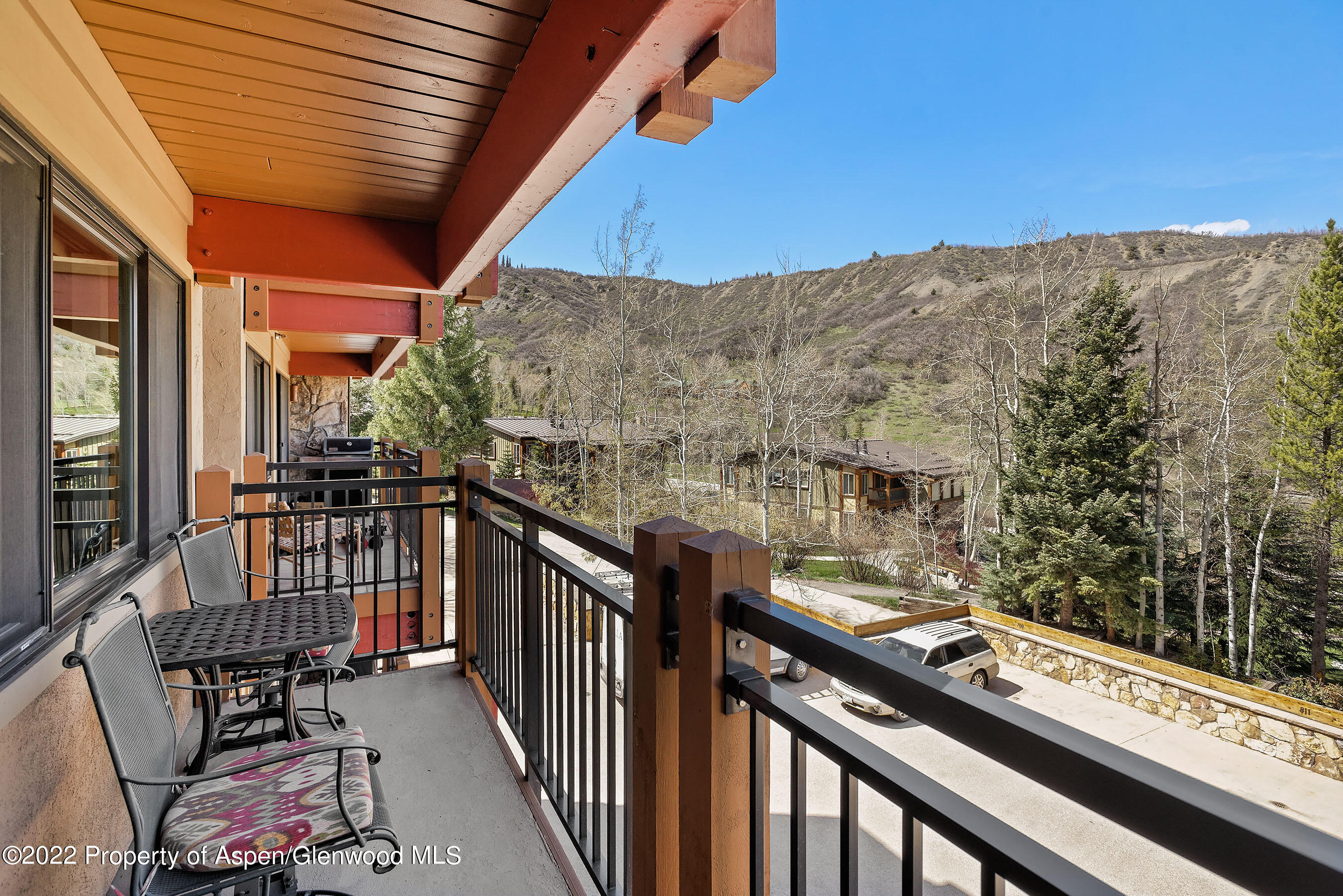 30 Anderson Lane 710