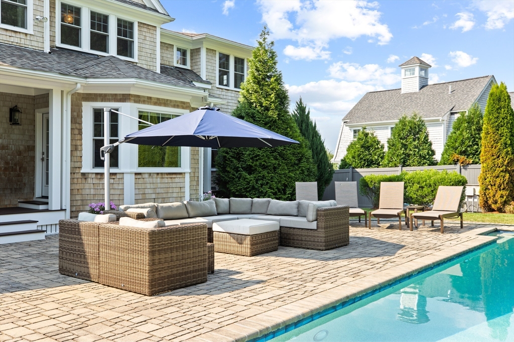 5 Summit Dr