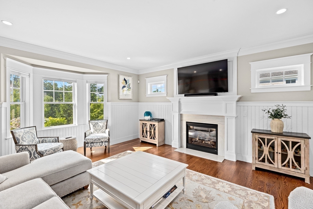 5 Summit Dr