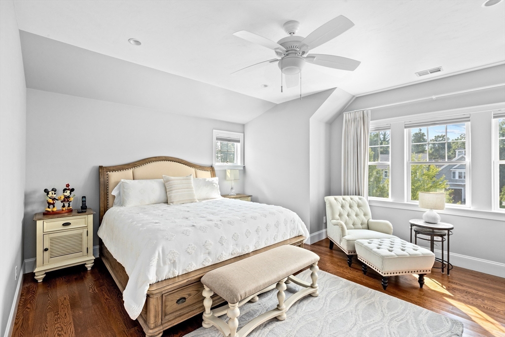 5 Summit Dr