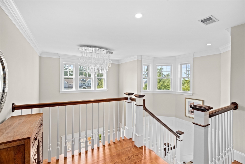 5 Summit Dr