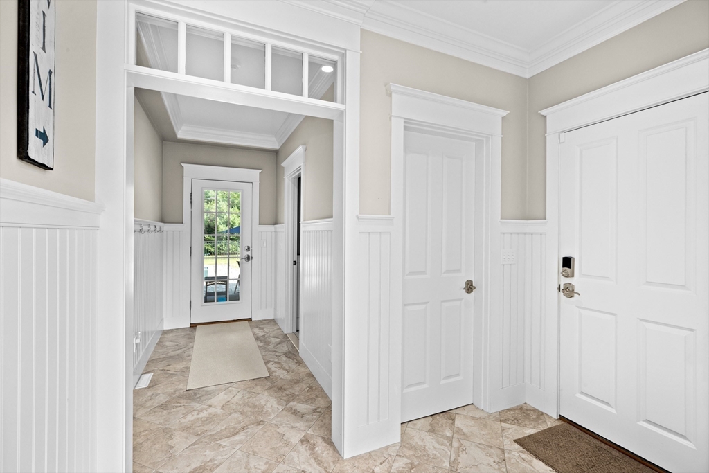 5 Summit Dr