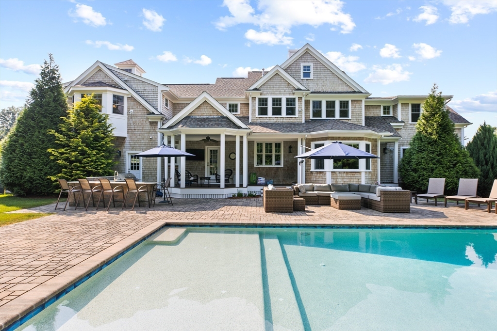 5 Summit Dr