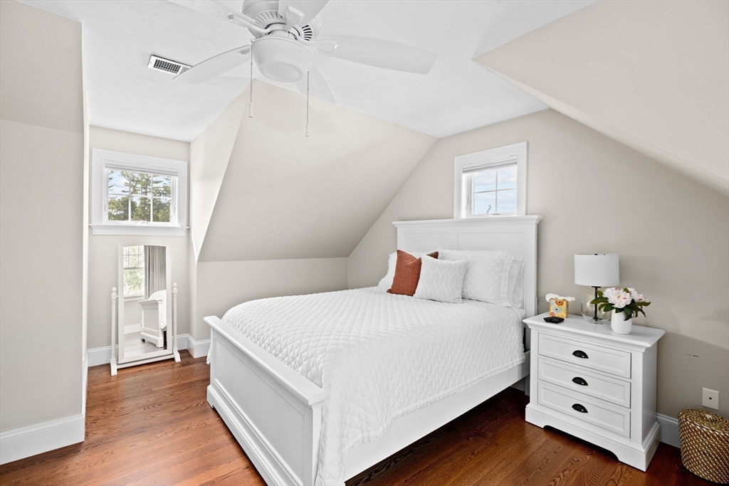 5 Summit Dr