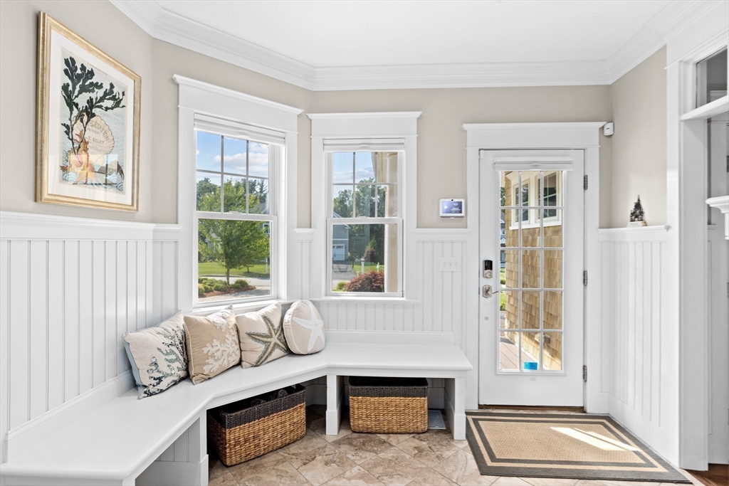 5 Summit Dr