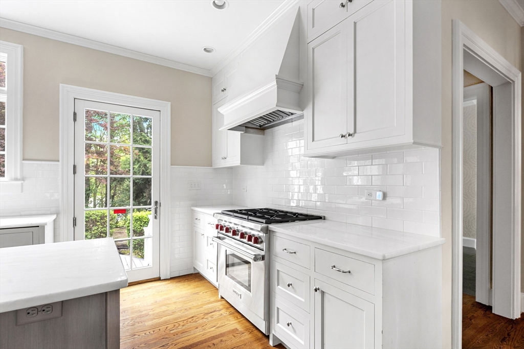 9 Olmsted Dr