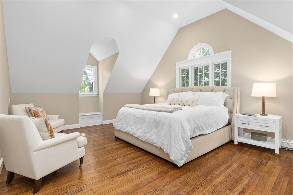 9 Olmsted Dr