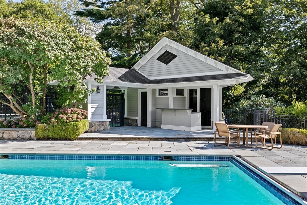 30 Black Horse Ln
