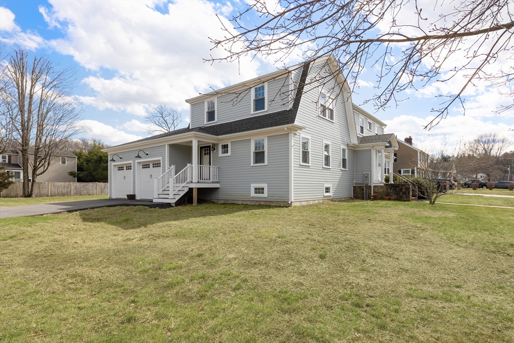 82 Pine St