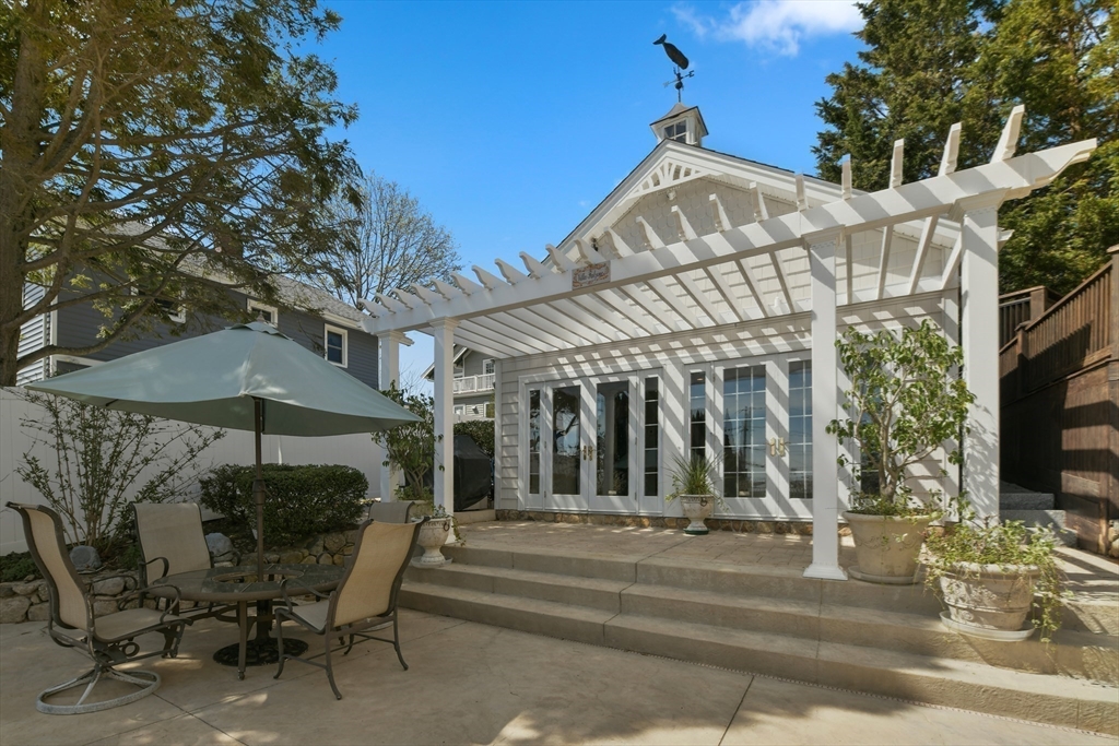 21 Beacon Rd