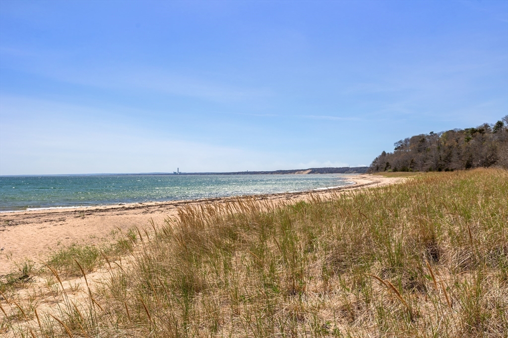 43 Salt Marsh Ln