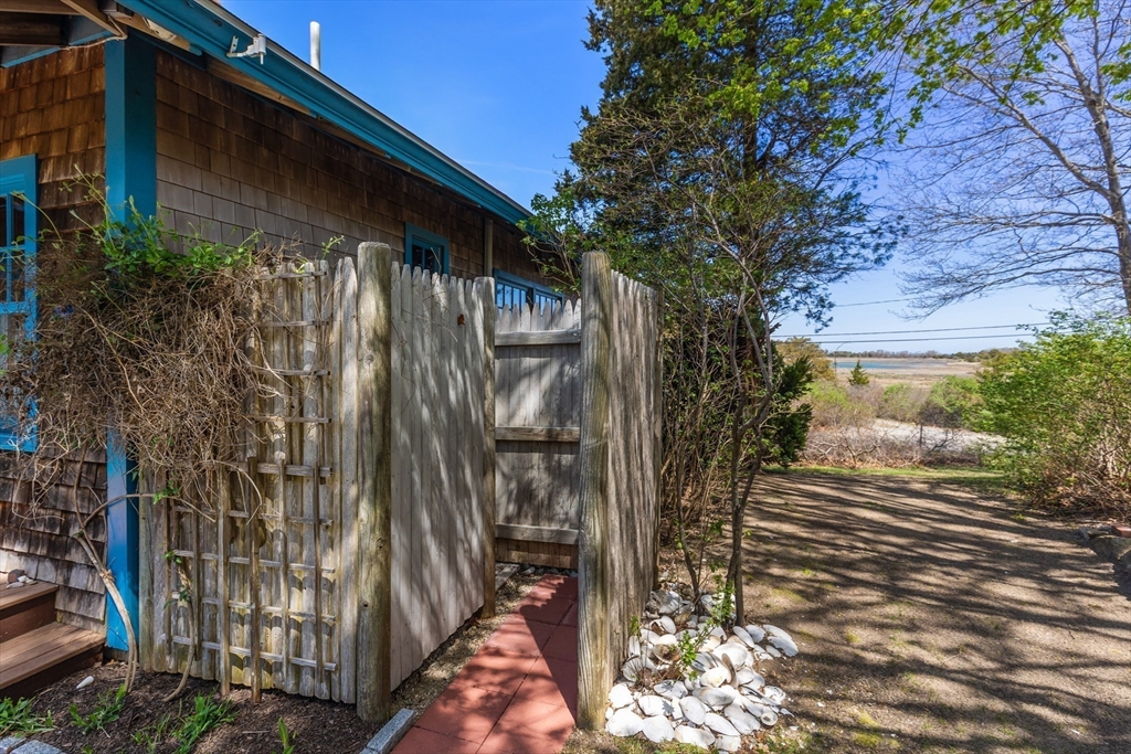 43 Salt Marsh Ln