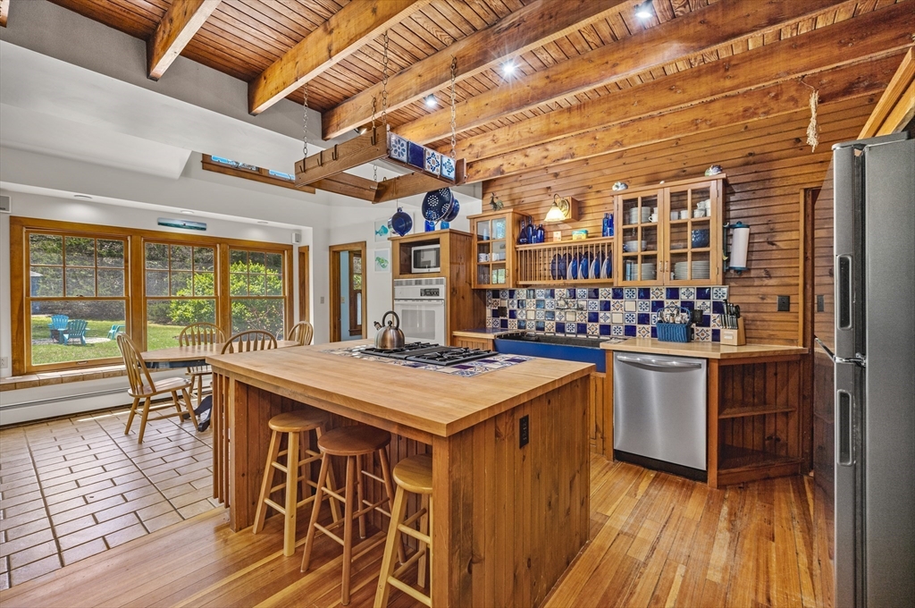 43 Salt Marsh Ln
