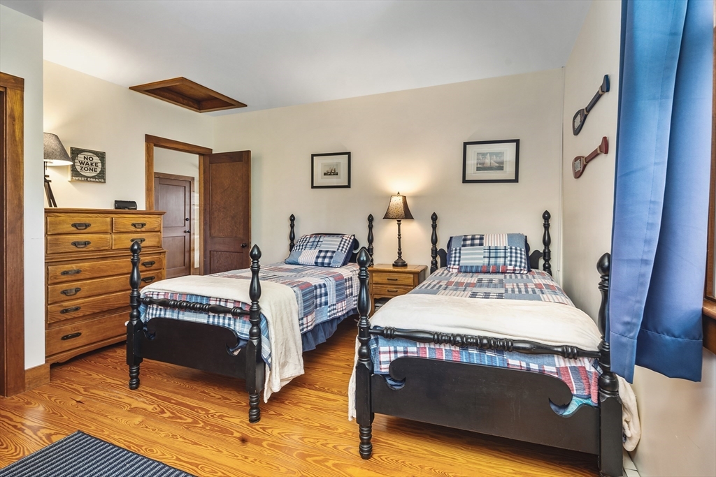43 Salt Marsh Ln