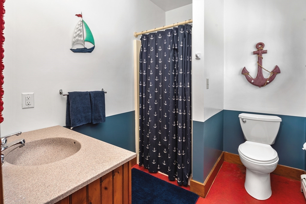43 Salt Marsh Ln