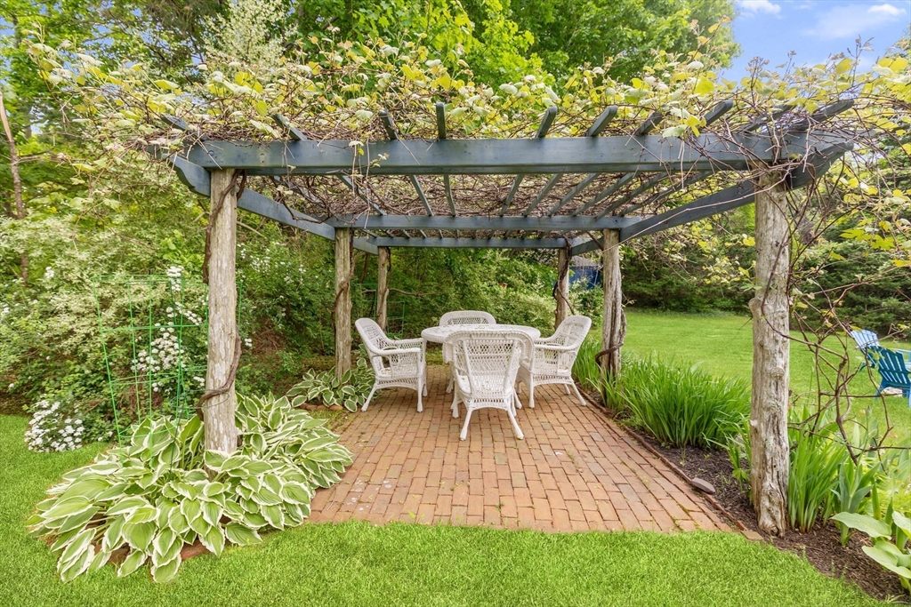 43 Salt Marsh Ln