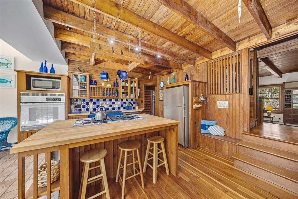 43 Salt Marsh Ln