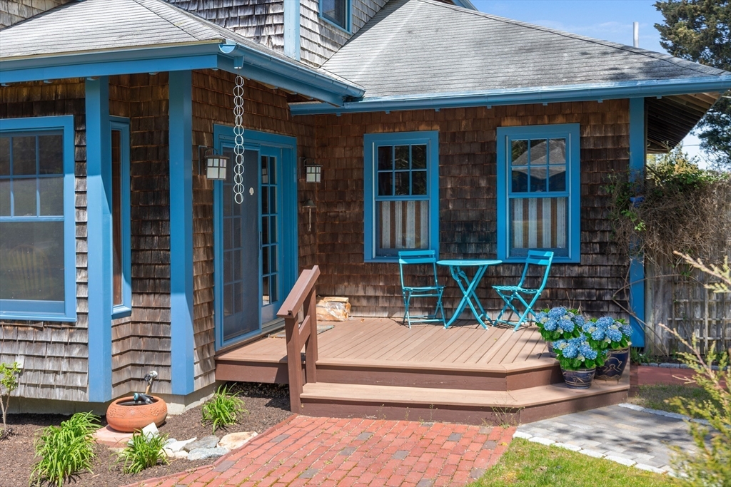 43 Salt Marsh Ln