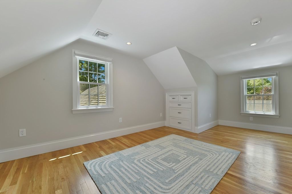 135 Free St