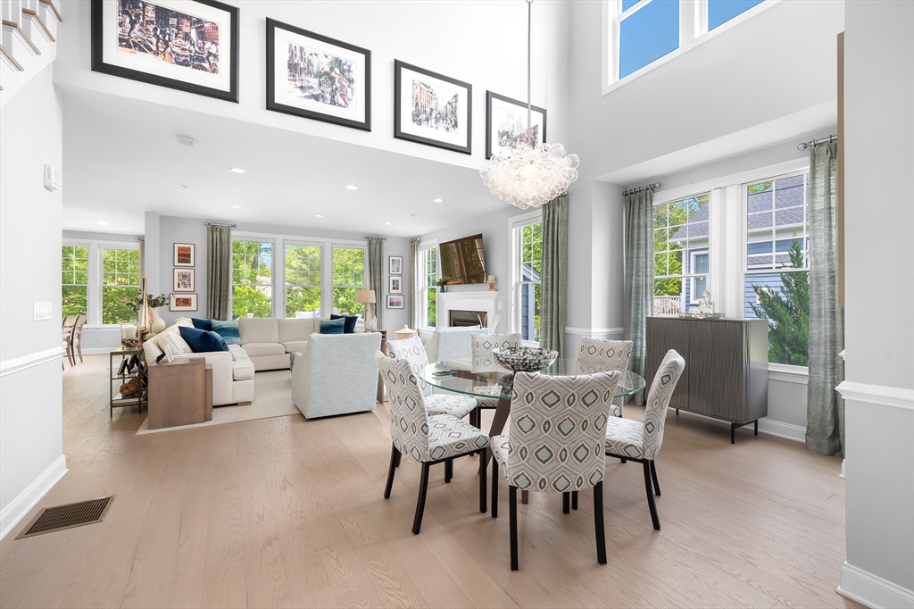10 Benjamin Ln # 10