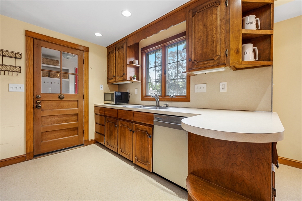55 Fisher Rd