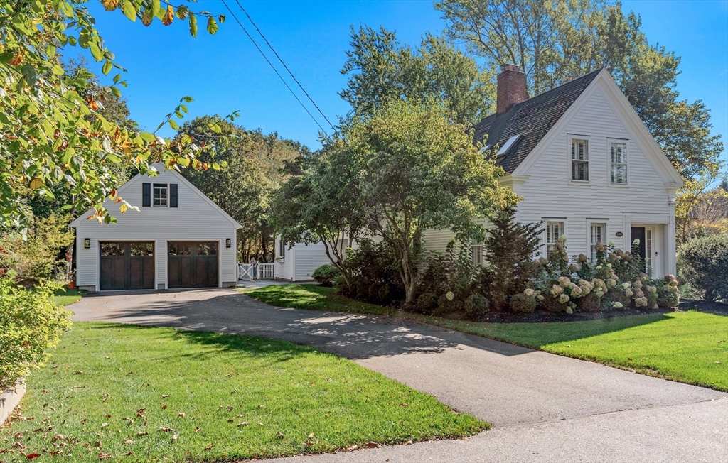 1088 Main St