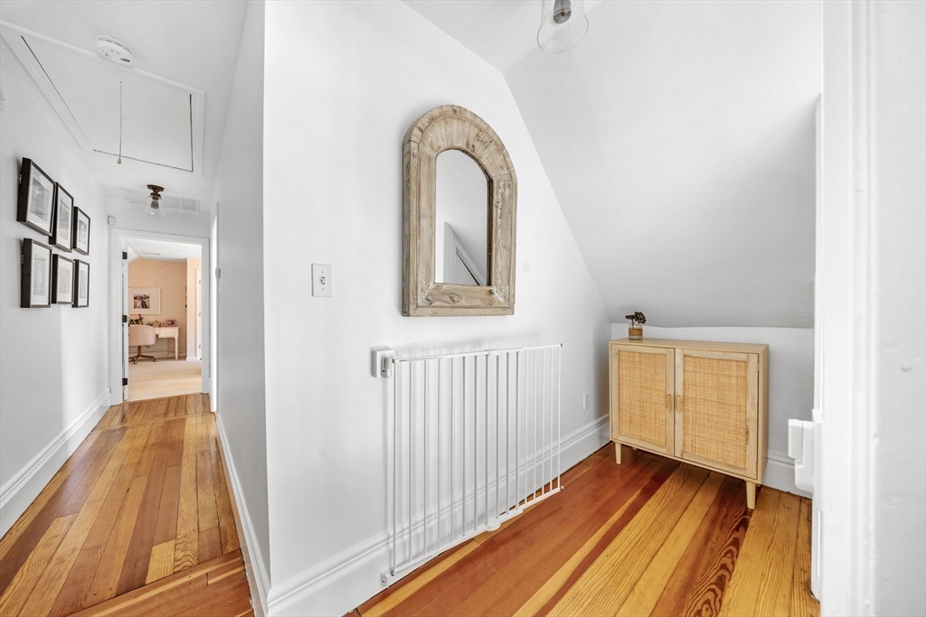 1088 Main St