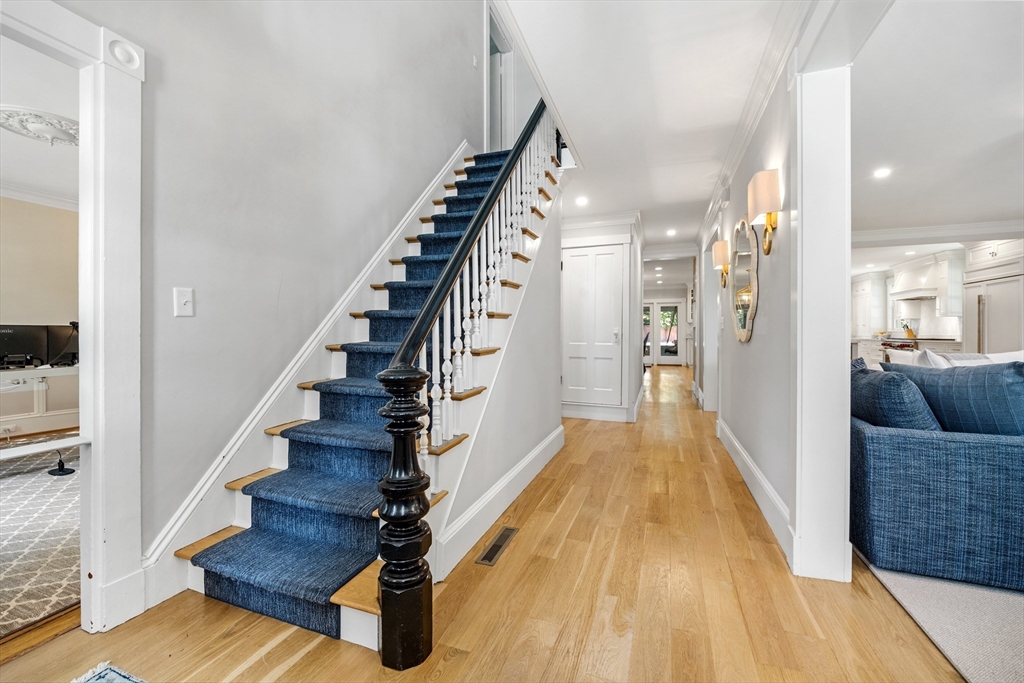 6 Leavitt St