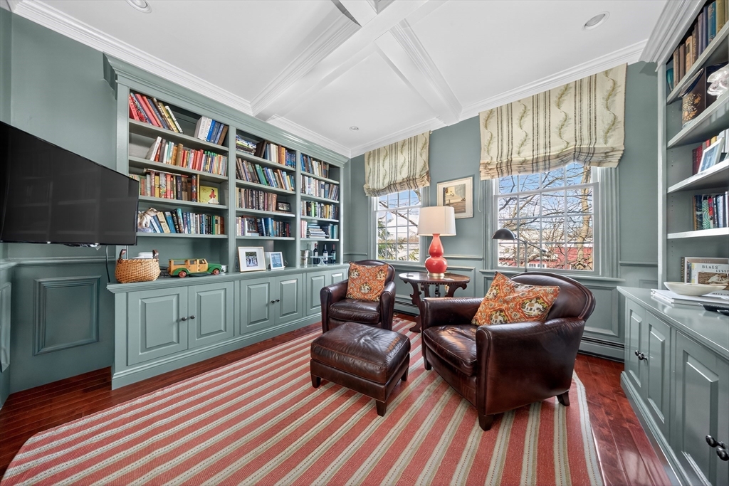 12 Lafayette Ave