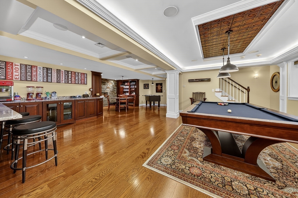 37 Mast Hill Rd