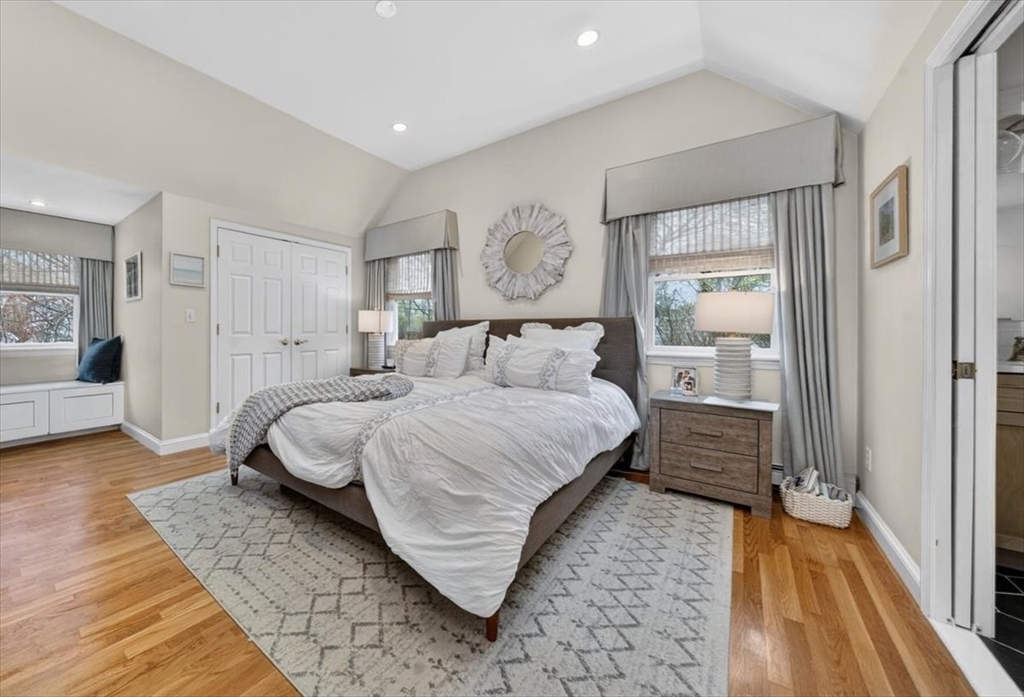 18 Crowes Ln