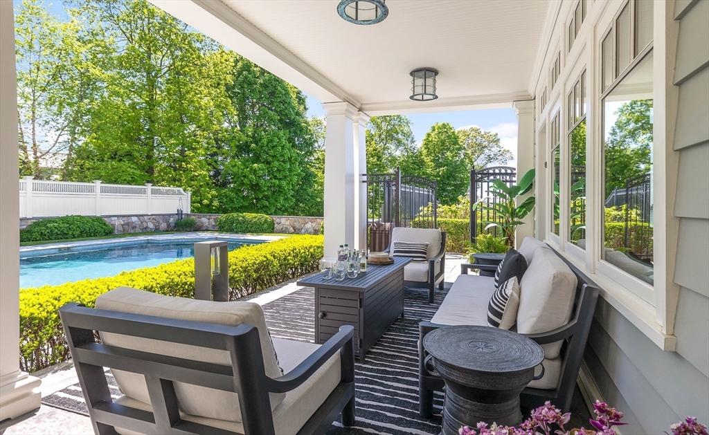 5 Bare Cove Ln