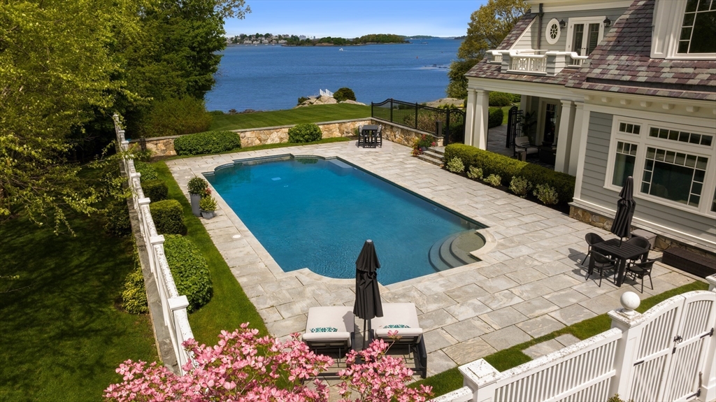5 Bare Cove Ln