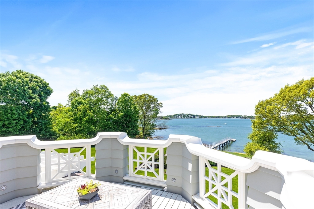 5 Bare Cove Ln