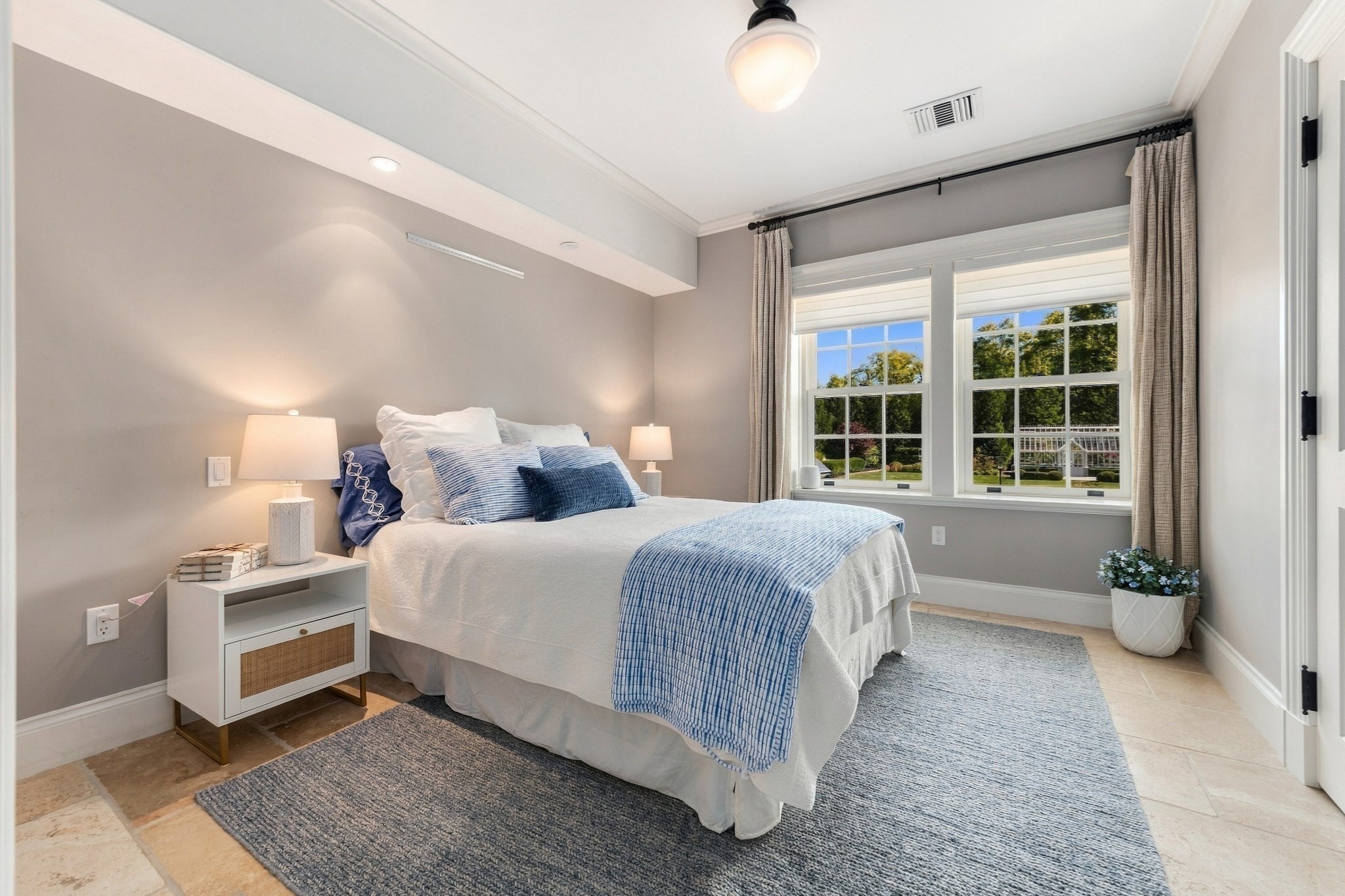 5 Bare Cove Ln