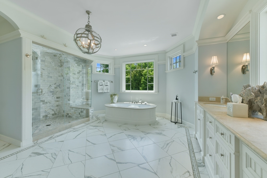 5 Bare Cove Ln