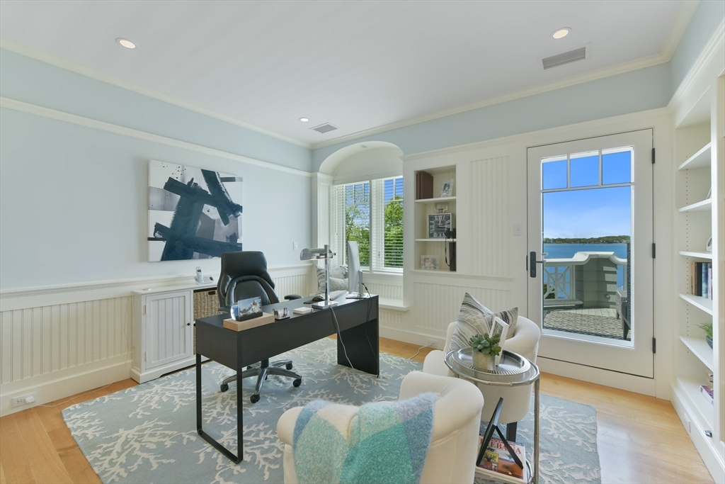 5 Bare Cove Ln