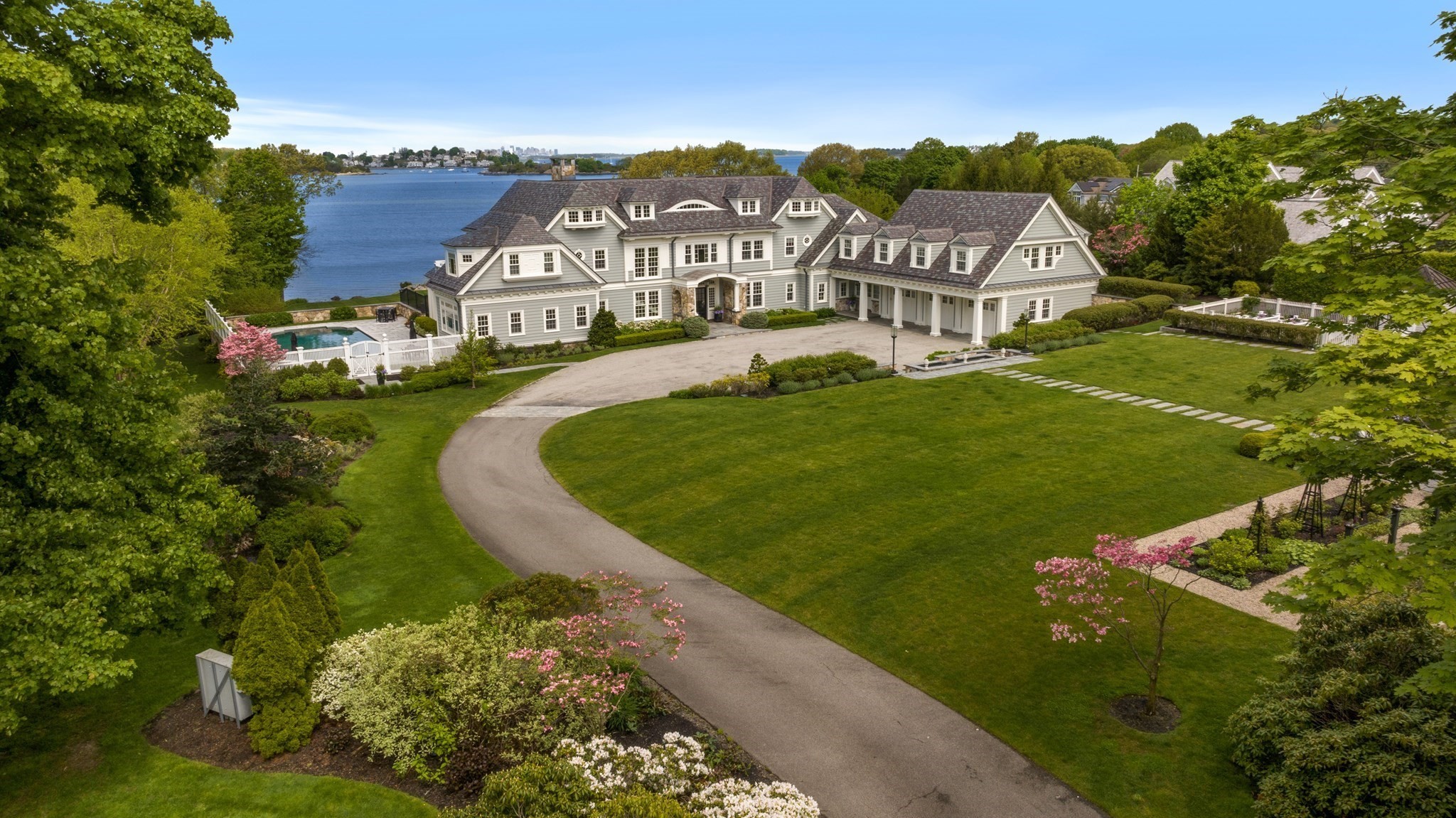 5 Bare Cove Ln