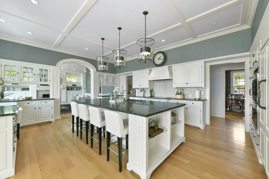 5 Bare Cove Ln