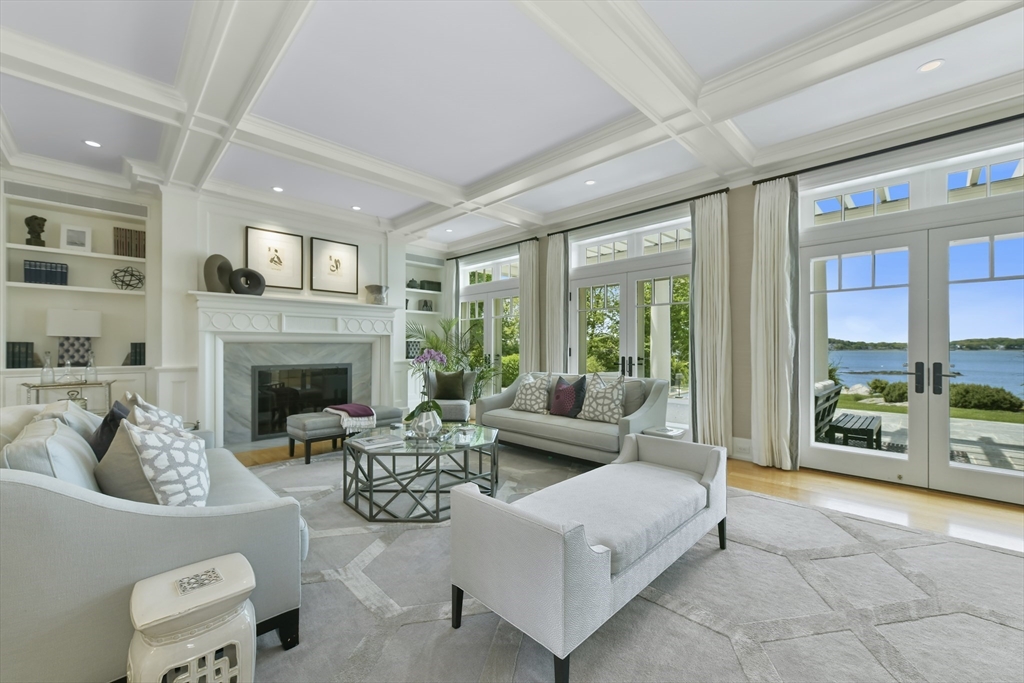 5 Bare Cove Ln