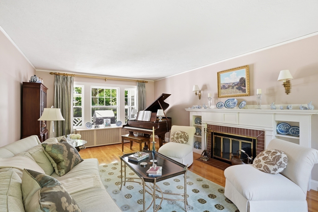 80 Hollingsworth Ave