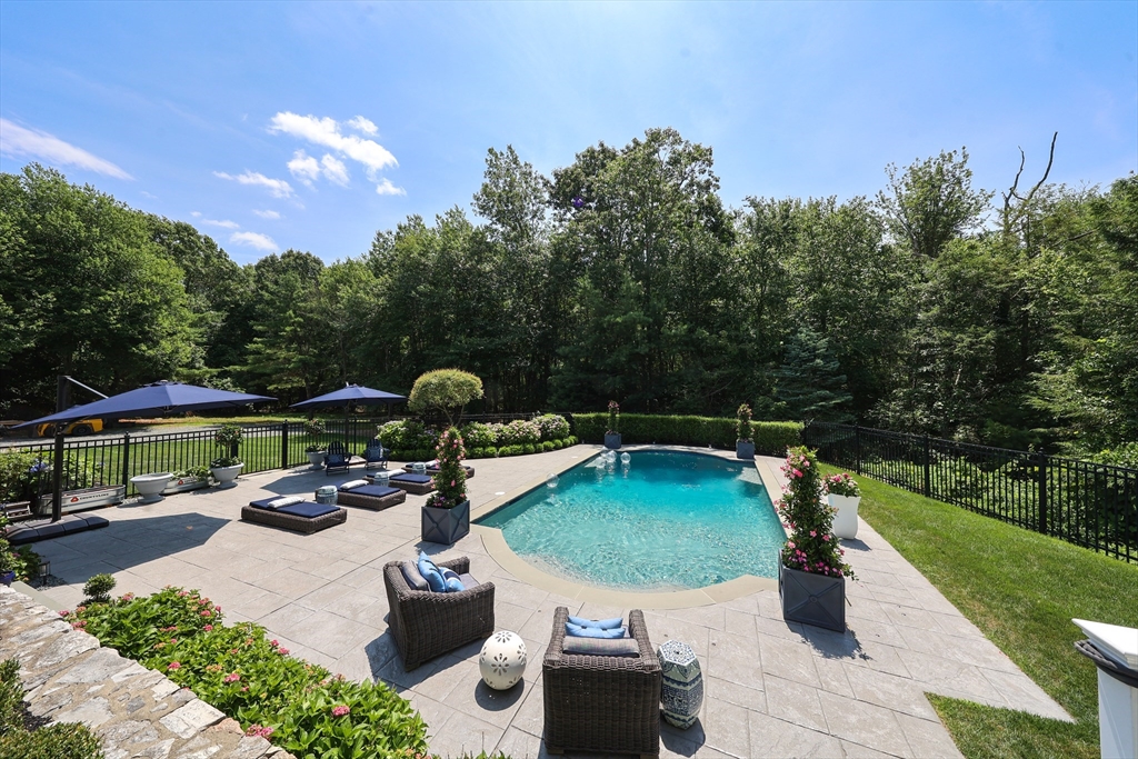 67 Ox Pasture Ln